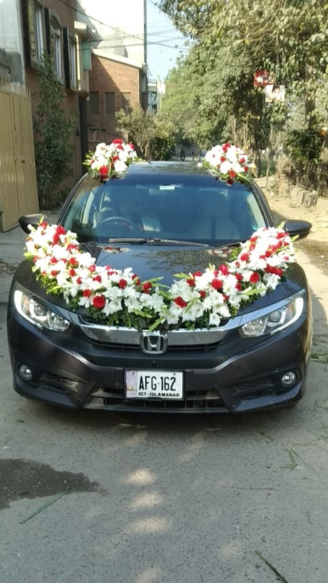 Elegant Wedding Car Decorations by Mojan – Drive in Style!