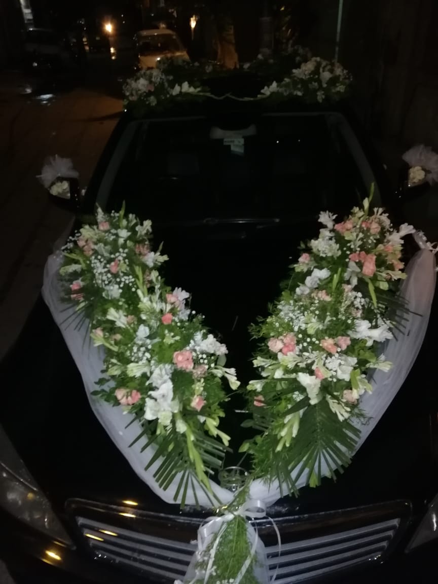 Elegant Wedding Car Decorations by Mojan – Drive in Style!